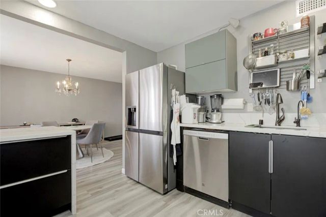 7759 Via Capri, Burbank, CA 91504