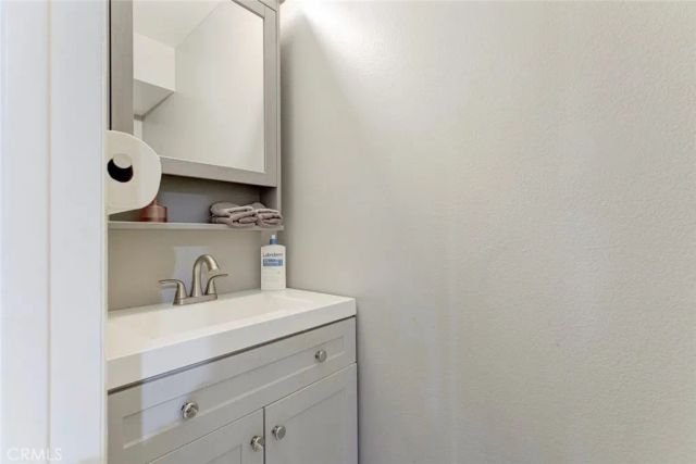 7759 Via Capri, Burbank, CA 91504
