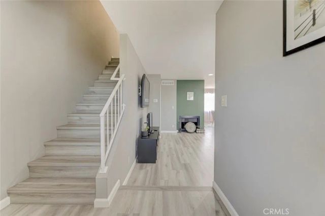 7759 Via Capri, Burbank, CA 91504