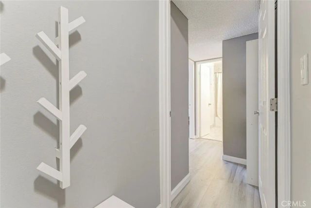 7759 Via Capri, Burbank, CA 91504