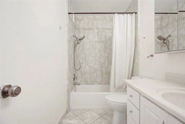 7759 Via Capri, Burbank, CA 91504