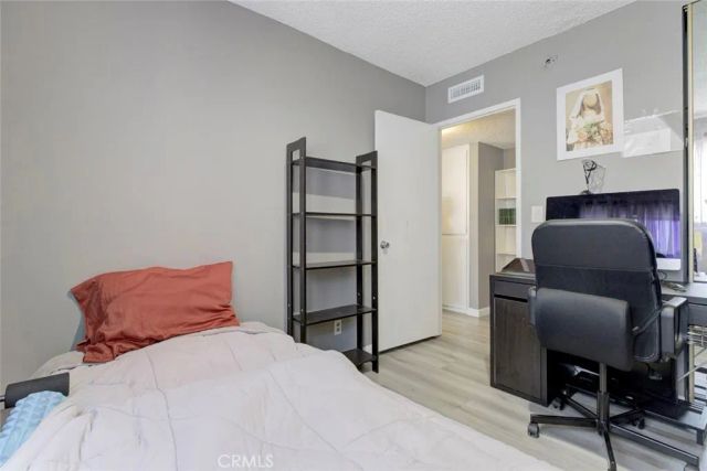 7759 Via Capri, Burbank, CA 91504
