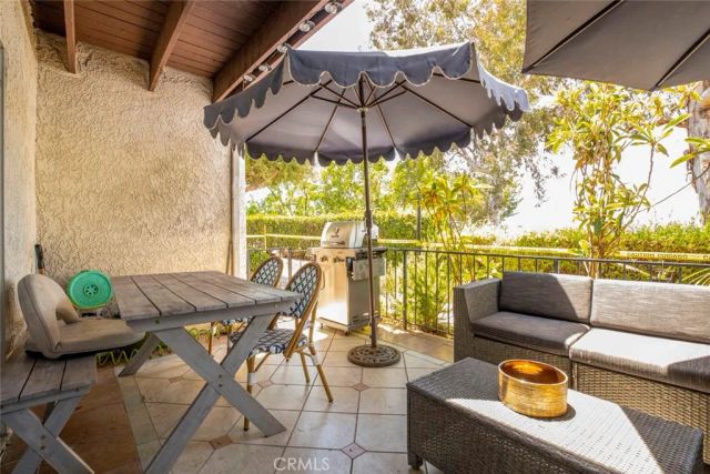 7759 Via Capri, Burbank, CA 91504