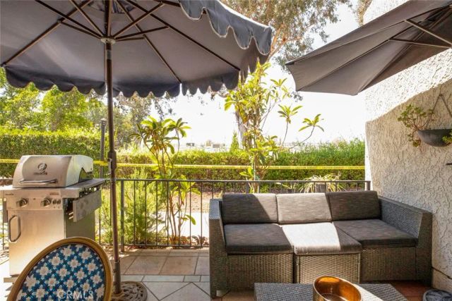 7759 Via Capri, Burbank, CA 91504