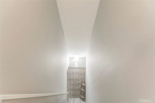 7759 Via Capri, Burbank, CA 91504