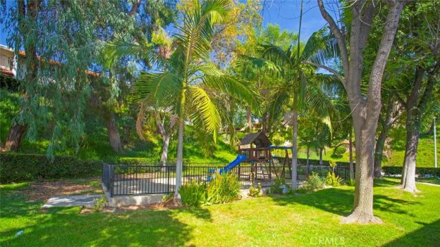 7759 Via Capri, Burbank, CA 91504
