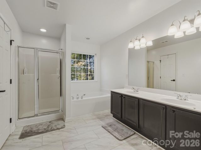 216 Devon Forest Drive, Mooresville, NC 28115
