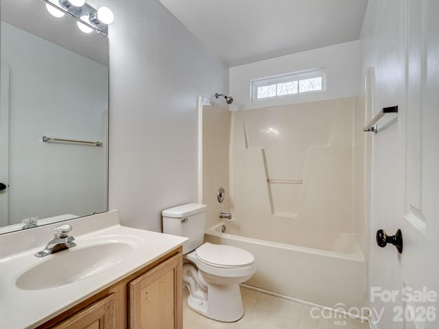 216 Devon Forest Drive, Mooresville, NC 28115
