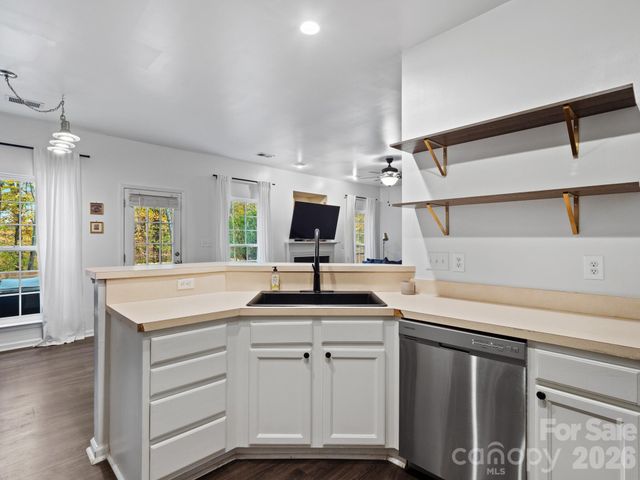 216 Devon Forest Drive, Mooresville, NC 28115