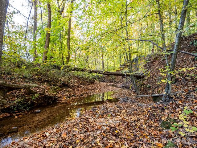 216 Devon Forest Drive, Mooresville, NC 28115