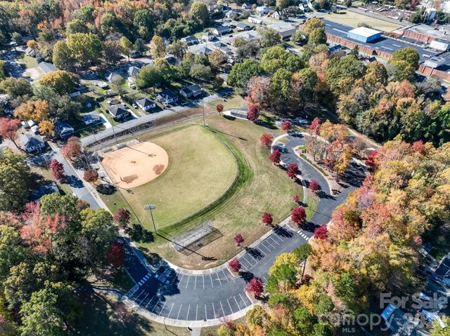 216 Devon Forest Drive, Mooresville, NC 28115