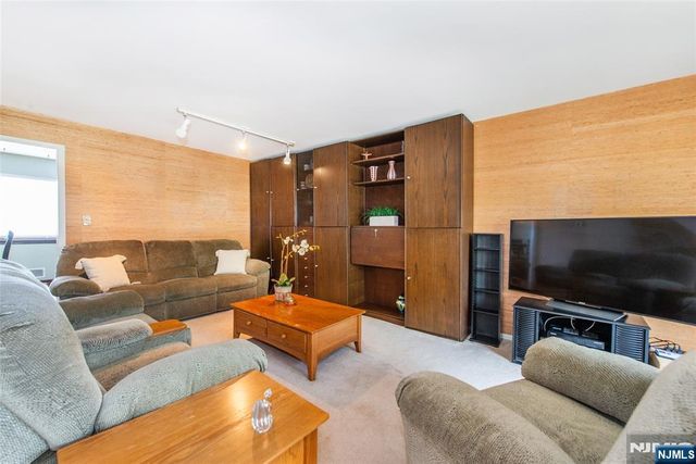 575 Grove Street F3, Clifton, NJ 07013