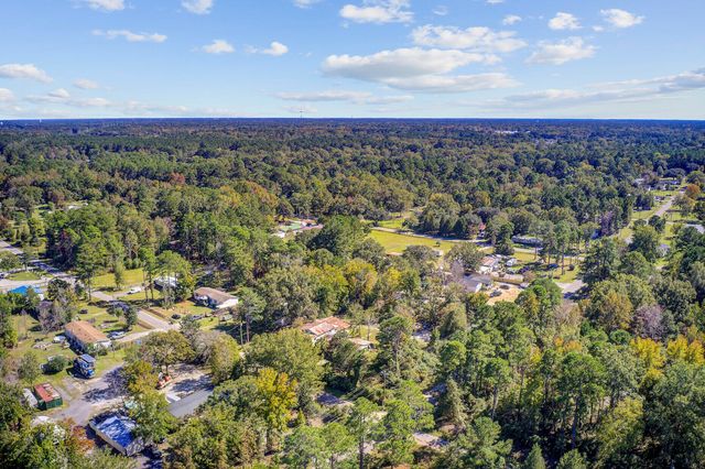 211 W Steele Drive, Summerville, SC 29483