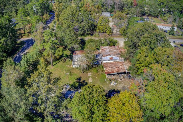 211 W Steele Drive, Summerville, SC 29483