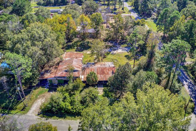 211 W Steele Drive, Summerville, SC 29483