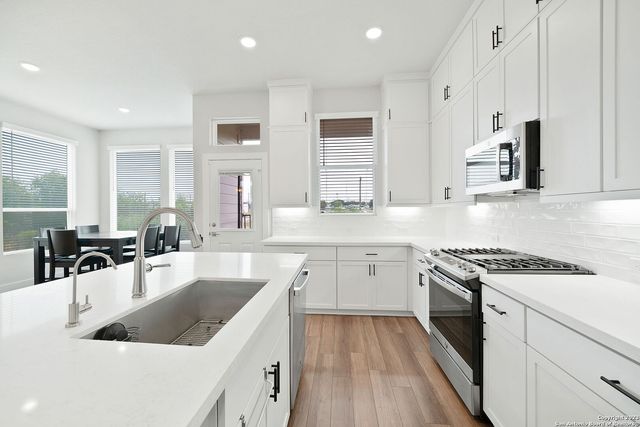 8851 Oakland Rd Unit 19, San Antonio, TX 78240