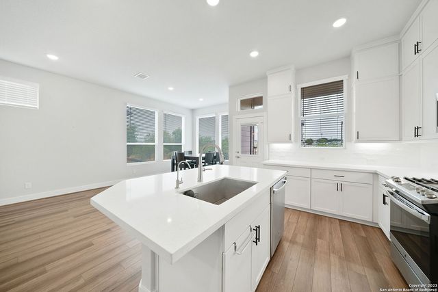 8851 Oakland Rd Unit 19, San Antonio, TX 78240