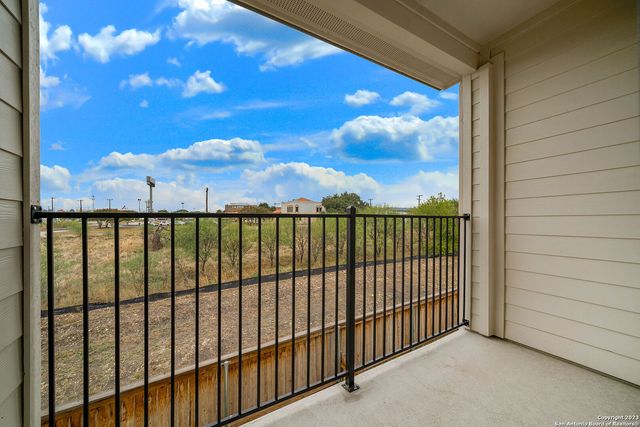 8851 Oakland Rd Unit 19, San Antonio, TX 78240