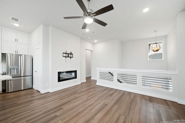 8851 Oakland Rd Unit 19, San Antonio, TX 78240