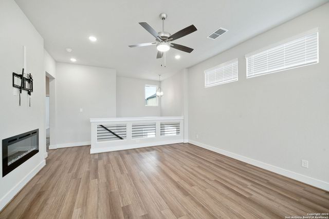 8851 Oakland Rd Unit 19, San Antonio, TX 78240