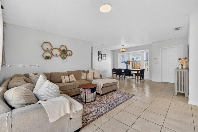 9756 SW 222nd St, Cutler Bay, FL 33190