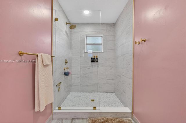 9756 SW 222nd St, Cutler Bay, FL 33190