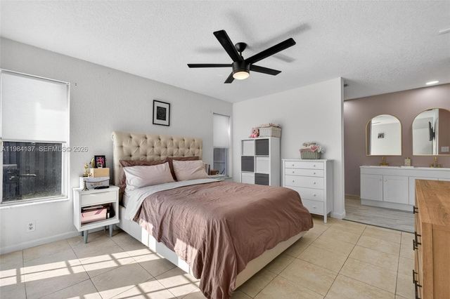 9756 SW 222nd St, Cutler Bay, FL 33190