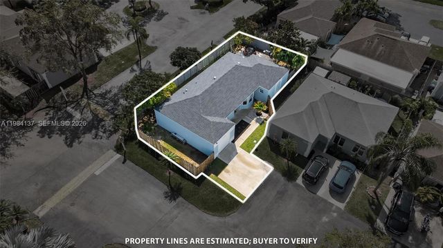 9756 SW 222nd St, Cutler Bay, FL 33190