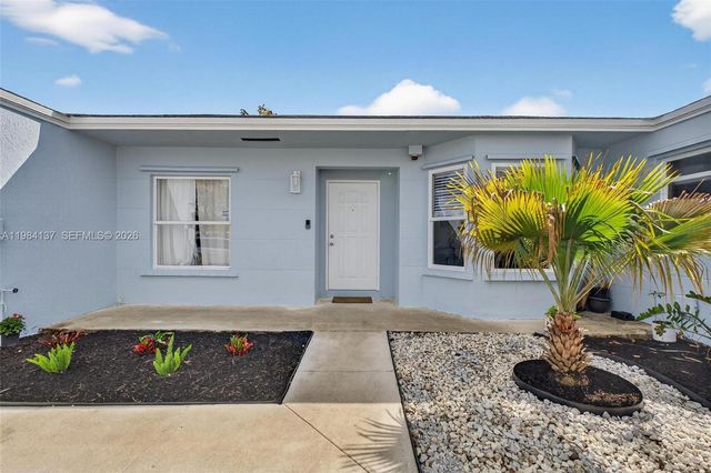 9756 SW 222nd St, Cutler Bay, FL 33190