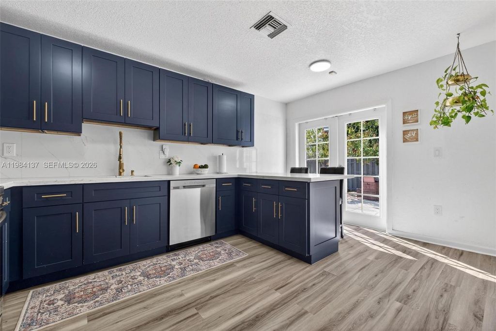 9756 SW 222nd St, Cutler Bay, FL 33190