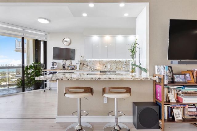 20191 E Country Club Dr 1903, Aventura, FL 33180