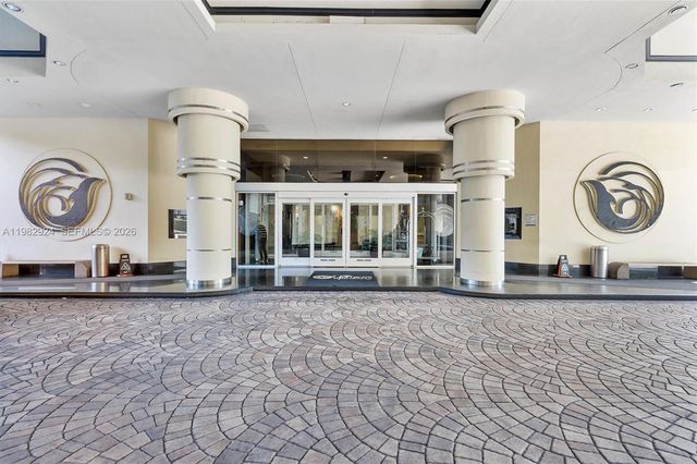 20191 E Country Club Dr 1903, Aventura, FL 33180