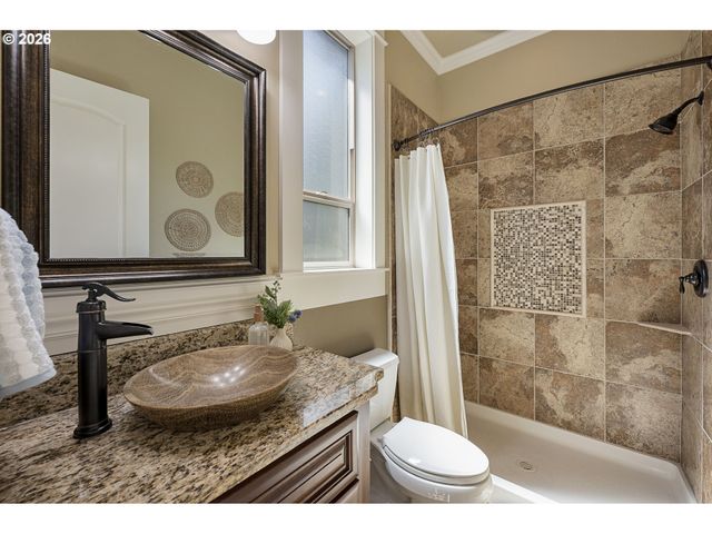 9739 Nw HENRY Ct, Portland, OR 97229