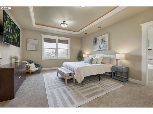 9739 Nw HENRY Ct, Portland, OR 97229