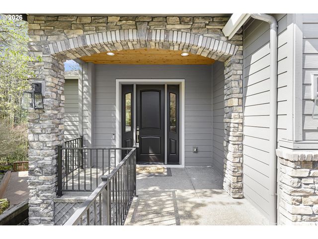 9739 Nw HENRY Ct, Portland, OR 97229