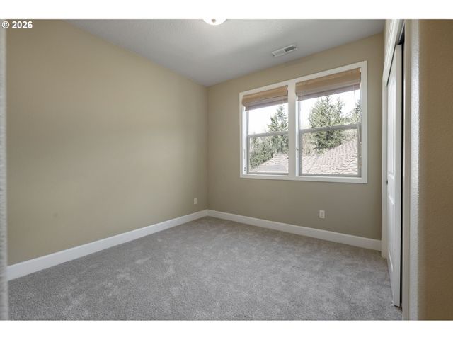 9739 Nw HENRY Ct, Portland, OR 97229