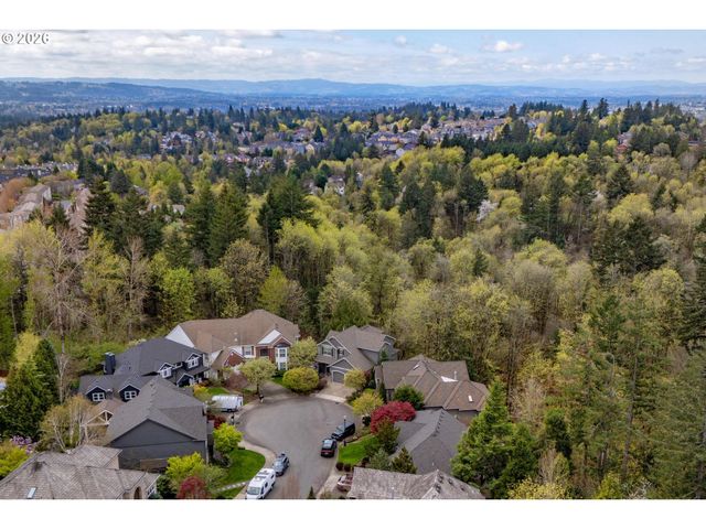 9739 Nw HENRY Ct, Portland, OR 97229