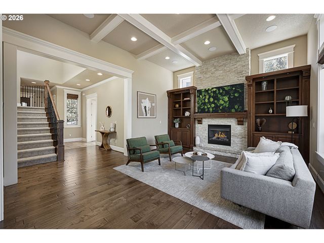 9739 Nw HENRY Ct, Portland, OR 97229