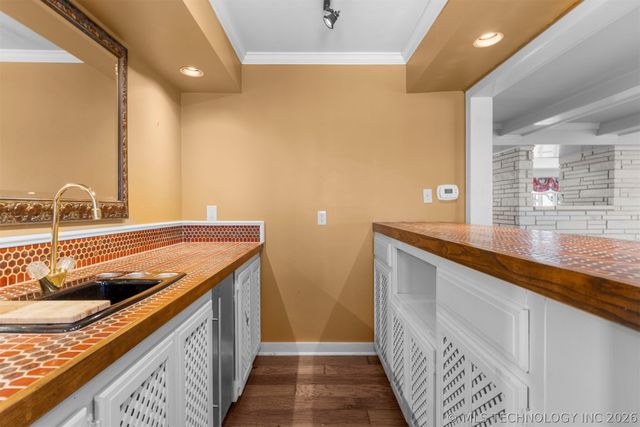 3811 E 74th Street, Tulsa, OK 74136