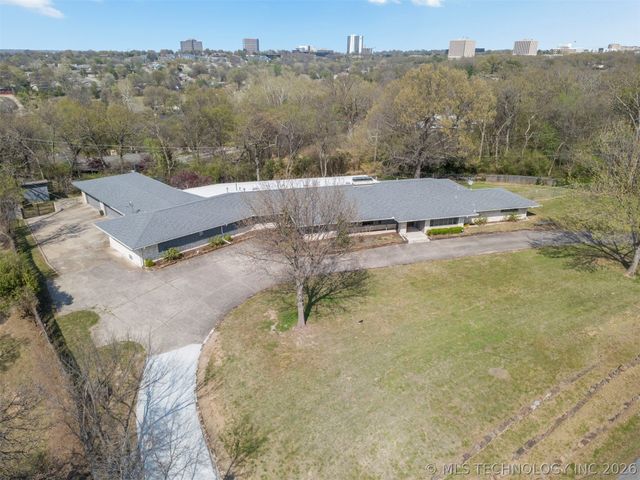 3811 E 74th Street, Tulsa, OK 74136