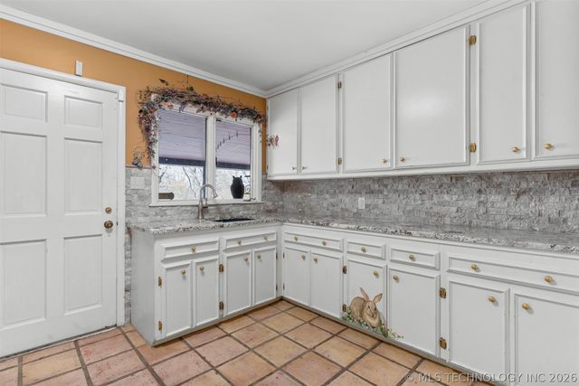 3811 E 74th Street, Tulsa, OK 74136