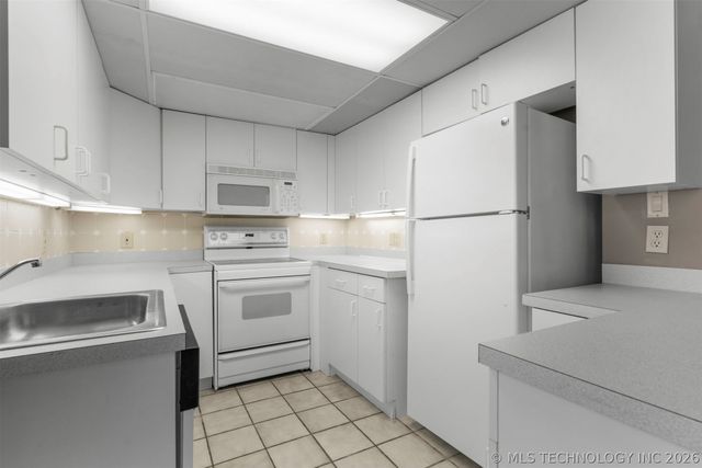 3811 E 74th Street, Tulsa, OK 74136