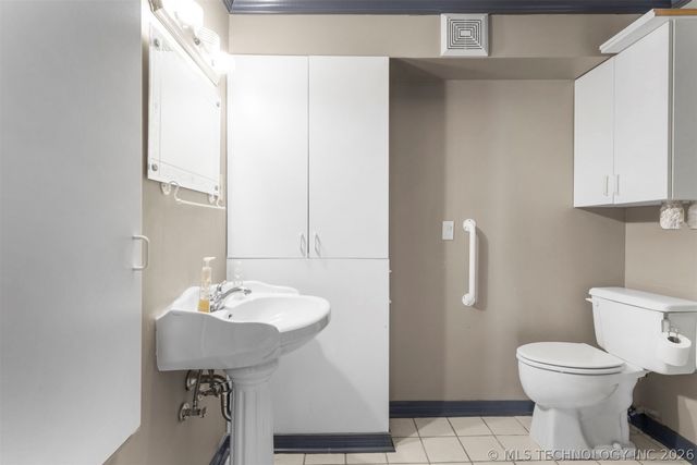 3811 E 74th Street, Tulsa, OK 74136