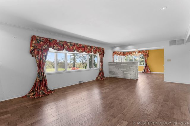 3811 E 74th Street, Tulsa, OK 74136