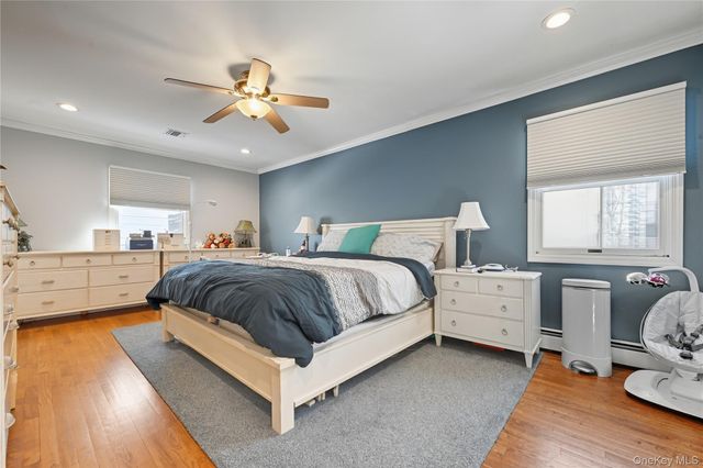 194 Oakdale Bohemia Road, Bohemia, NY 11716