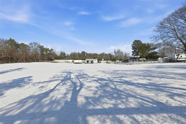 194 Oakdale Bohemia Road, Bohemia, NY 11716