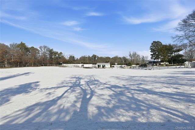 194 Oakdale Bohemia Road, Bohemia, NY 11716