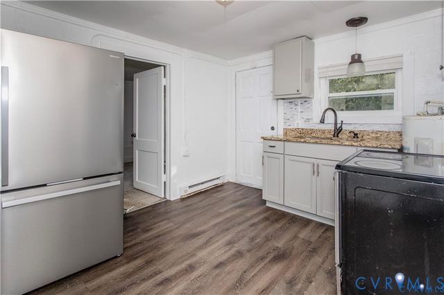 25501 Surry Ave, Dinwiddie, VA 23803