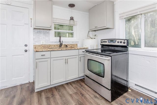 25501 Surry Ave, Dinwiddie, VA 23803