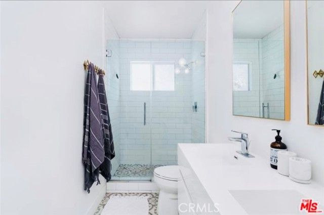 4944 Don Pio Drive, Woodland Hills (los Angeles), CA 91364